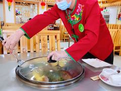 -屯老二农家铁锅炖·行业领军者(梅江店)