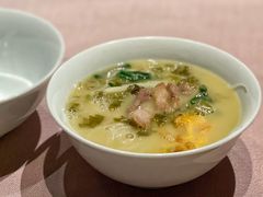 荣叔黄鱼面-新荣记(南京西路店)