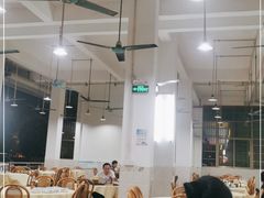 大堂-标记美食新鲜猪杂(兴南大道店)