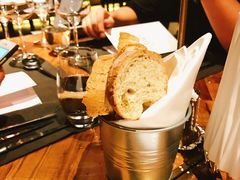 餐前包-AZUL by FUEL蓝色·法式酒馆(琶醍店)