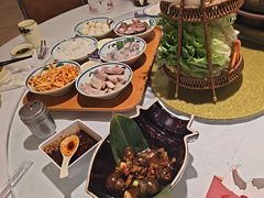 -刘姐啤酒鱼民族演艺餐厅(西街总店)