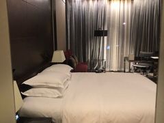 -广州天河希尔顿酒店