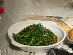 韭菜炒螺蛳头-洪齐林老镇