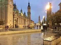 -皮拉尔圣母圣殿主教座堂