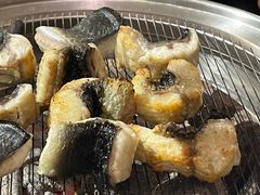 -围炉肉舍•炭烤活鳗•丹东海鲜烤肉(步行街店)