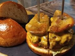 -HIGH FIVE哈福手工汉堡(桂林路店)