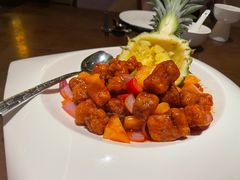 菠萝咕老肉-元素中餐厅.海南菜.粤菜.椰子鸡.海鲜.包房.石梅湾威斯汀度假酒店