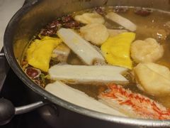 -尚尚仙·酸汤猪手·猪肚鸡火锅(华联万柳购物中心店)