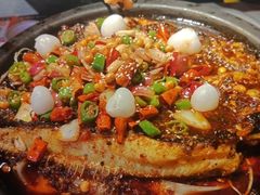 -鸣记脆皮烤鱼·海鲜烤鱼(三八广场店)