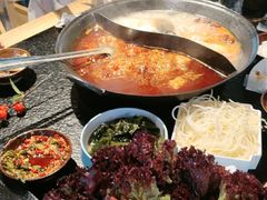 -鹿鸣山草本茶香火锅(园西路店)