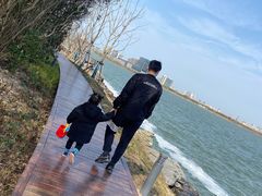 -上海滴水湖皇冠假日酒店