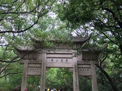 -灵岩山风景区