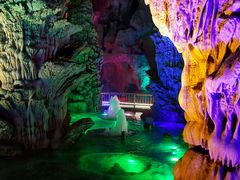 -泰安地下龙宫景区