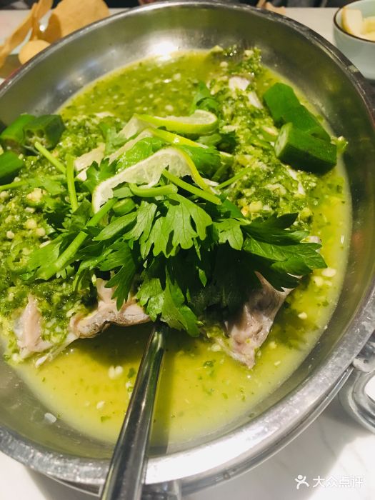 青柠檬酸汤鲈鱼