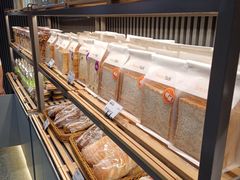 -面包新语(龙湖·西宸天街店)