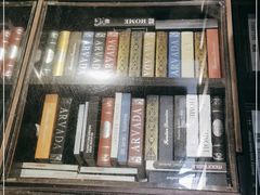 -钟书阁(松江泰晤士小镇店)