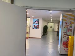 -英派斯健身旗舰店(海信国际中心馆)