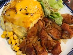 芝士滑蛋鸡扒饭-港爺茶檔·茶餐厅(东晓南路店)