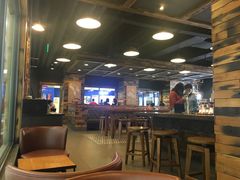 大堂-星巴克臻选(青岛麦凯乐分店)