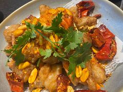 牛蛙与虾-蝴蝶里·粤菜·点心(龙湖天街&滨江店)