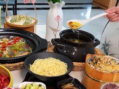 -七的湖·晚芳亭·阳澄湖农家菜·大闸蟹(莲花岛店)