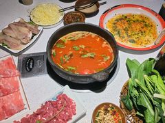 -贵府酸汤牛肉火锅·贵州老字号(飞山街店)