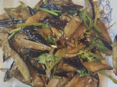 -宾朋海鲜饭庄(兴海路店)