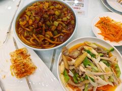 -汗腾格里·风味餐厅(新疆驻京办店)