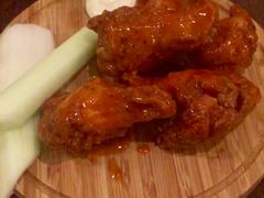 水牛城辣味炸鸡翅-KATCHUP