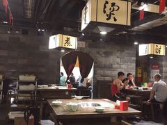 -红九格老火锅(三峡广场店)
