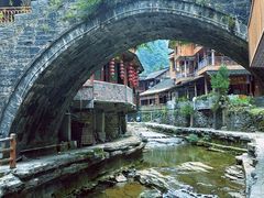-矮寨·十八洞·德夯大峡谷景区