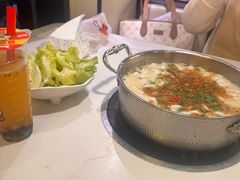 -德林酸菜鱼火锅(南丹店)