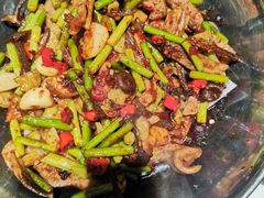 -虹泥小厨(南国花园总店)