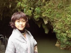 -怀托摩萤火虫洞