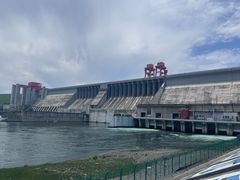 -丹水桥地锅鱼·翘嘴鲌·地方特色全鱼宴(丹江口大坝店)