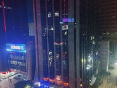 -深圳富苑皇冠假日套房酒店