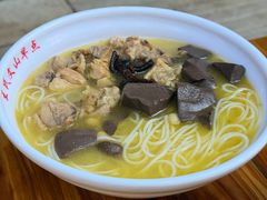 -文山荷鲜居(翠湖店)