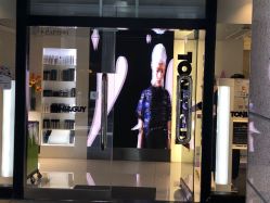 -TONI&GUY