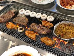 -马路牙子烧烤音乐酒馆(望京店)