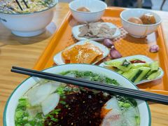 -兰河巷牛肉面(曲江店)