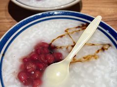 红豆稀饭-泥糊破店小酒馆·团建聚餐(南京西路店)