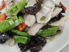 -余杨鸭鸭餐厅