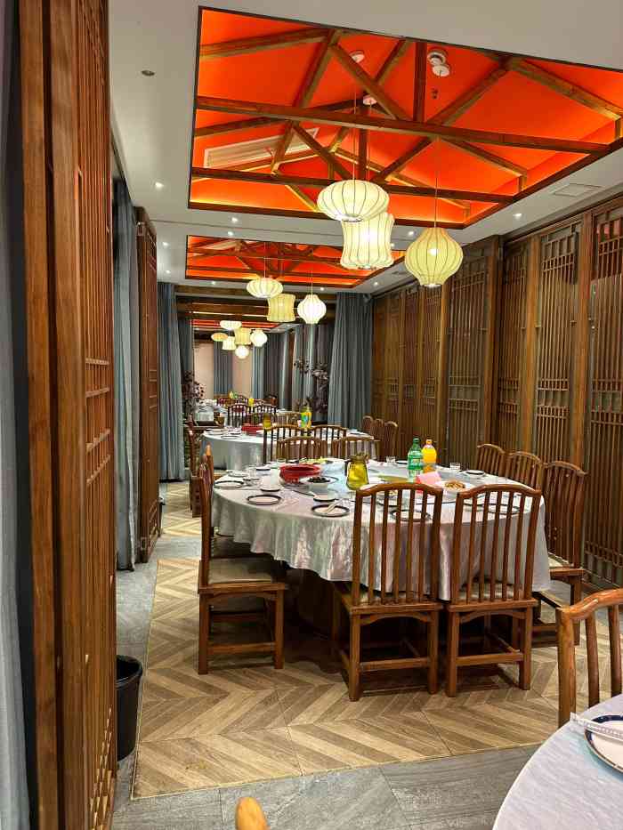 松沪名灶(七宝店)-"去完山姆后找的晚饭地点生意真的好,5点.