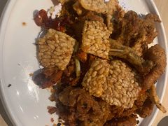 避风塘金蒜脆牛蛙-避风塘(百联东郊店)