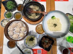 -馋三尺蟹粉小笼(人民广场店)