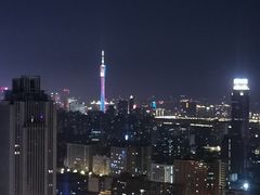 -广州中心皇冠假日酒店
