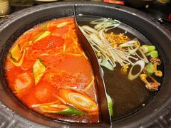 -宽板凳老灶火锅(台湾街店)