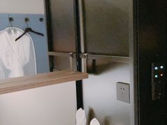 -舍居智能酒店(深圳宝安翻身地铁站店)