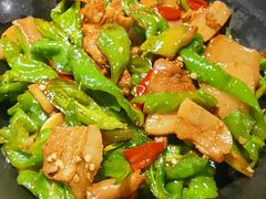 辣椒炒肉-悦硒楼·新派恩施菜