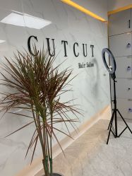 -CUT CUT Hair Salon